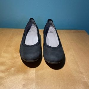 Dansko ballet flats